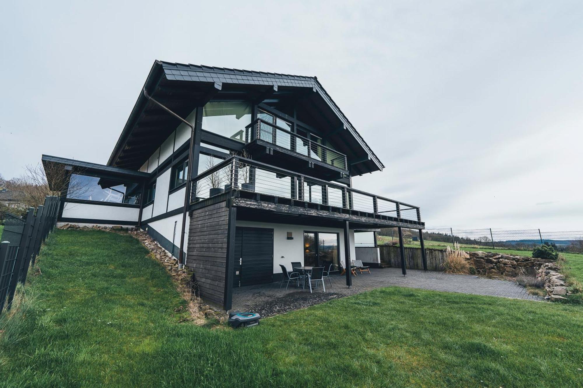 Hunsrueck Valley View Apartment With Cedar Sauna Bruschied Esterno foto